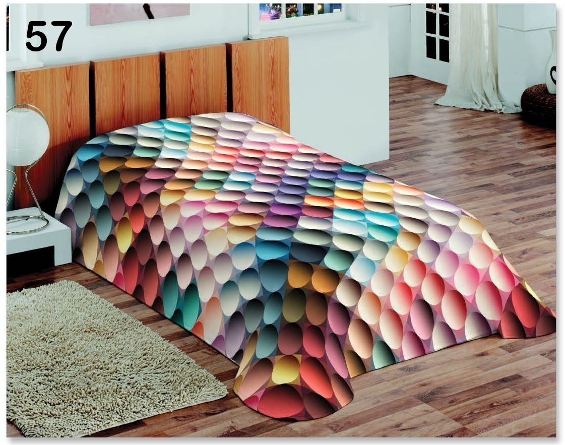 Kolorowy koc na pojedyńcze łóżko 