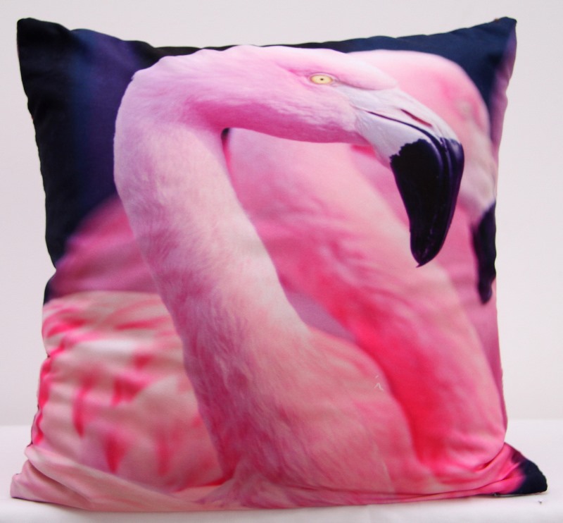 Różowe pelikany poszewka ozdobna w kolorze granatowym
