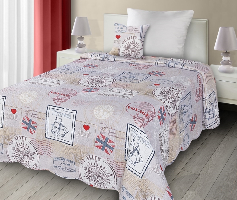 Beżowa narzuta na pojedyńcze łóżko z flagą Anglii