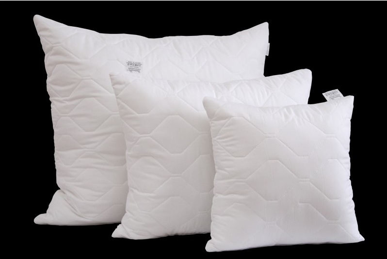 Hipoalergiczne poduszki pikowane białe 70 x 80 cm