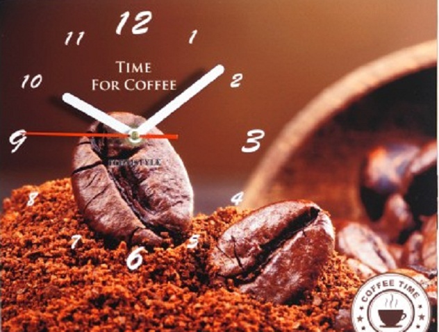 Brązowy zegar kuchenny z ziarnem kawy