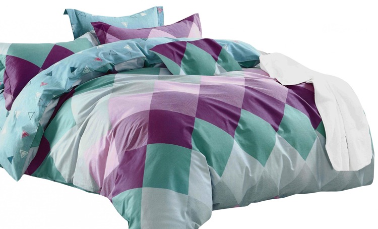 Morska młodzieżowa pościel na łóżko do sypialni w kolorowe trójkąty