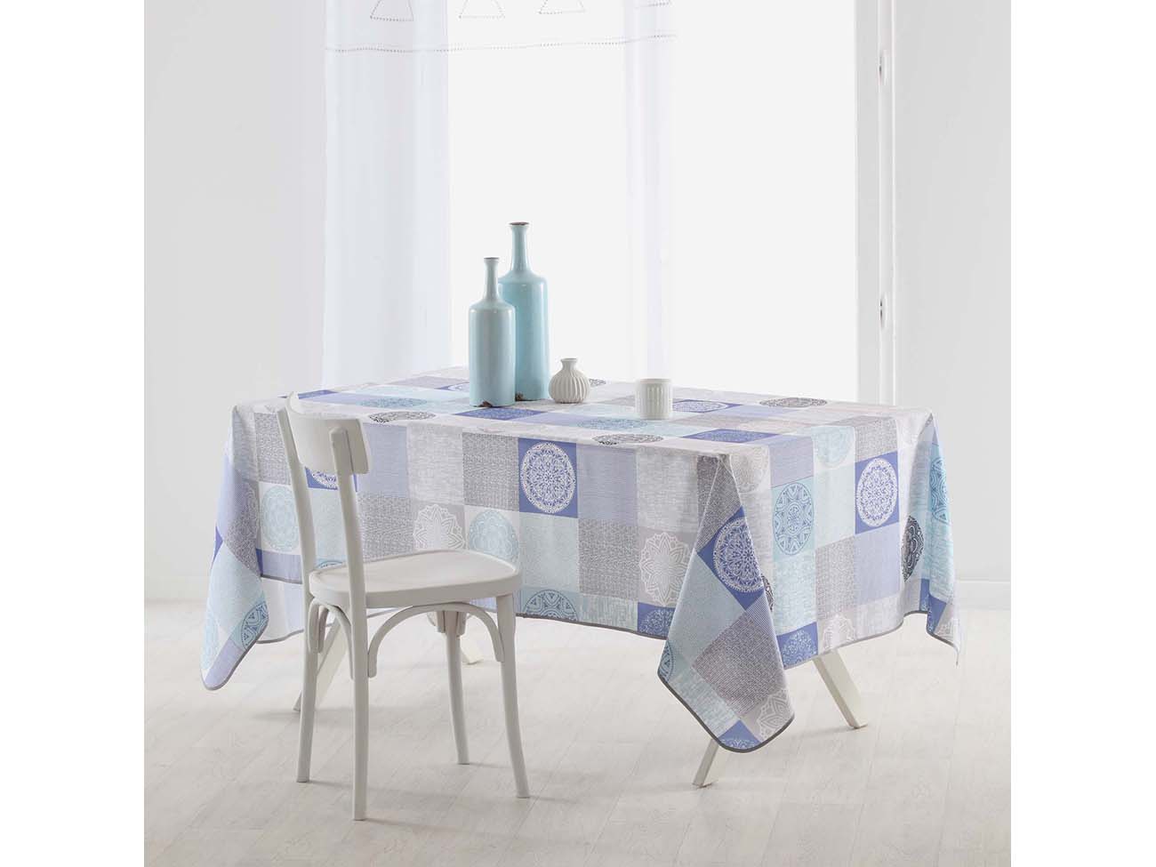 Plamoodporny obrus na stół do kuchni w kolorze niebieskim
