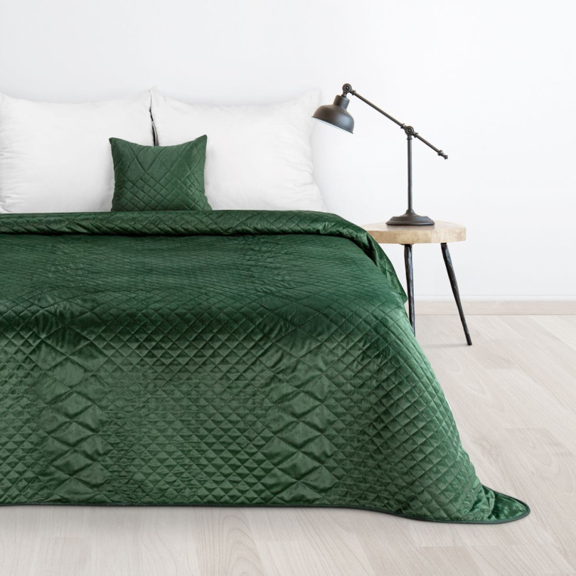 Zielona narzuta na łóżko