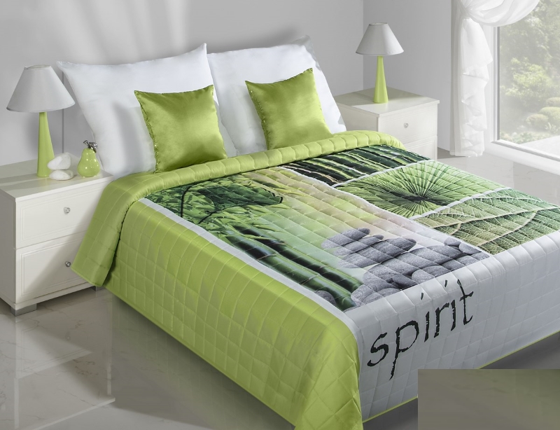 Narzuta mała sypialniana w kolorze zielonym z bambusami