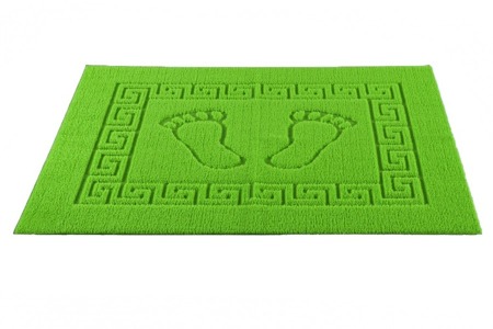 Zielony dywanik do łazienki ze stópkami