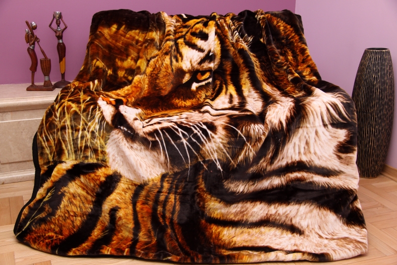 Miękki brązowy koc 3D z tygrysem