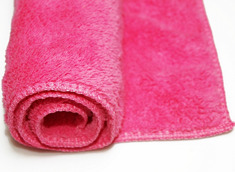 Ozdobny chłonny ręcznik kuchenny w kolorze różowym 33x50