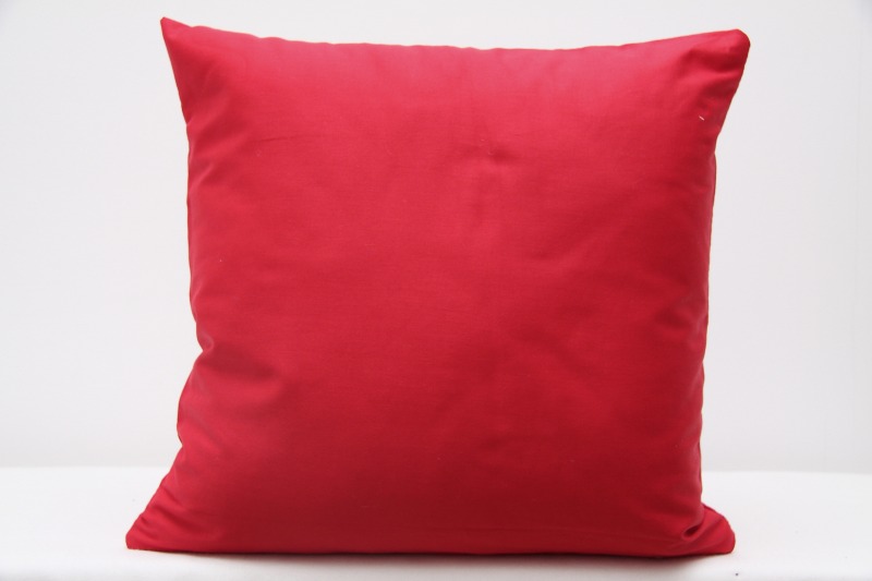 Poszewki na poduszki ozdobne koloru czerwonego